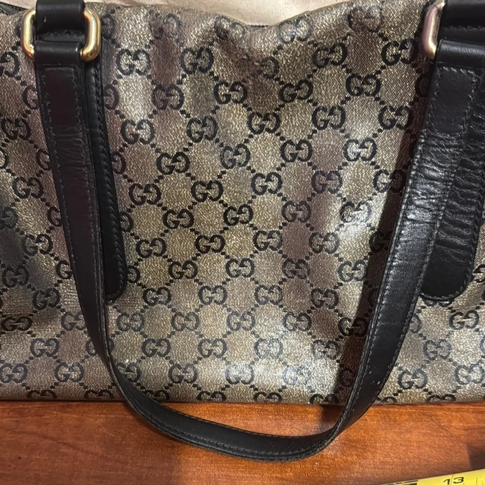 Gucci Vintage Beige & Black Monogram Tote. - Picture 9 of 14